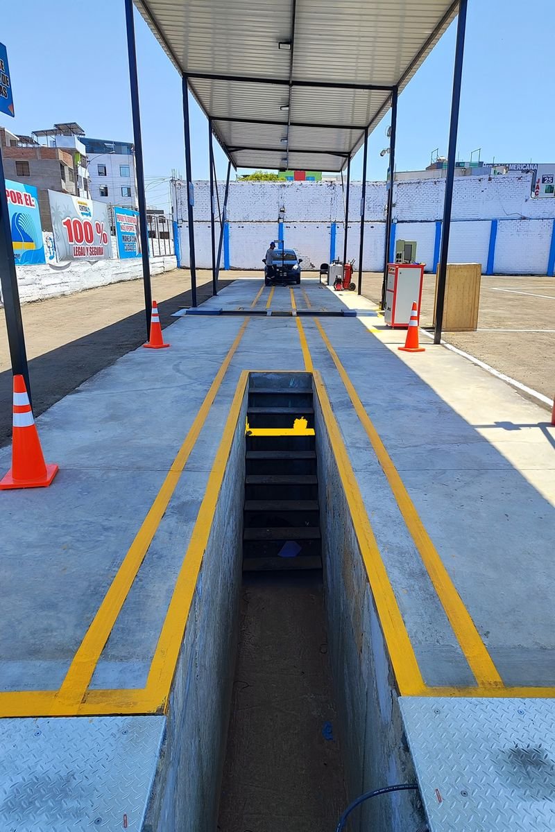 Pista de inspección técnica vehicular de ITV Central