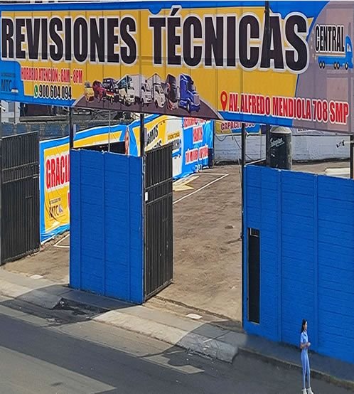 Fachada de la sede de ITV Central en la Av. Alfredo Mendiola